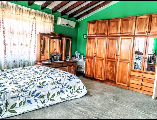 5 BEDROOM HOUSE FOR SALE IN SHALLCROSS